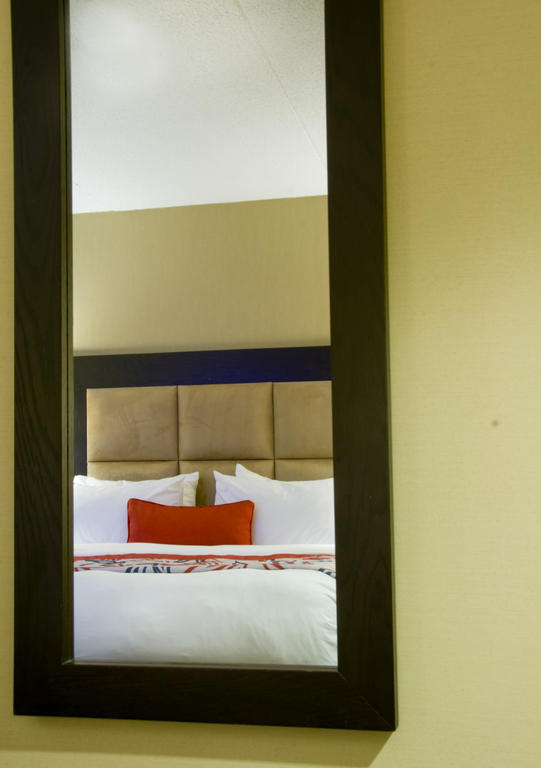 Ramada Plaza Crystal Palace Dieppe Phòng bức ảnh